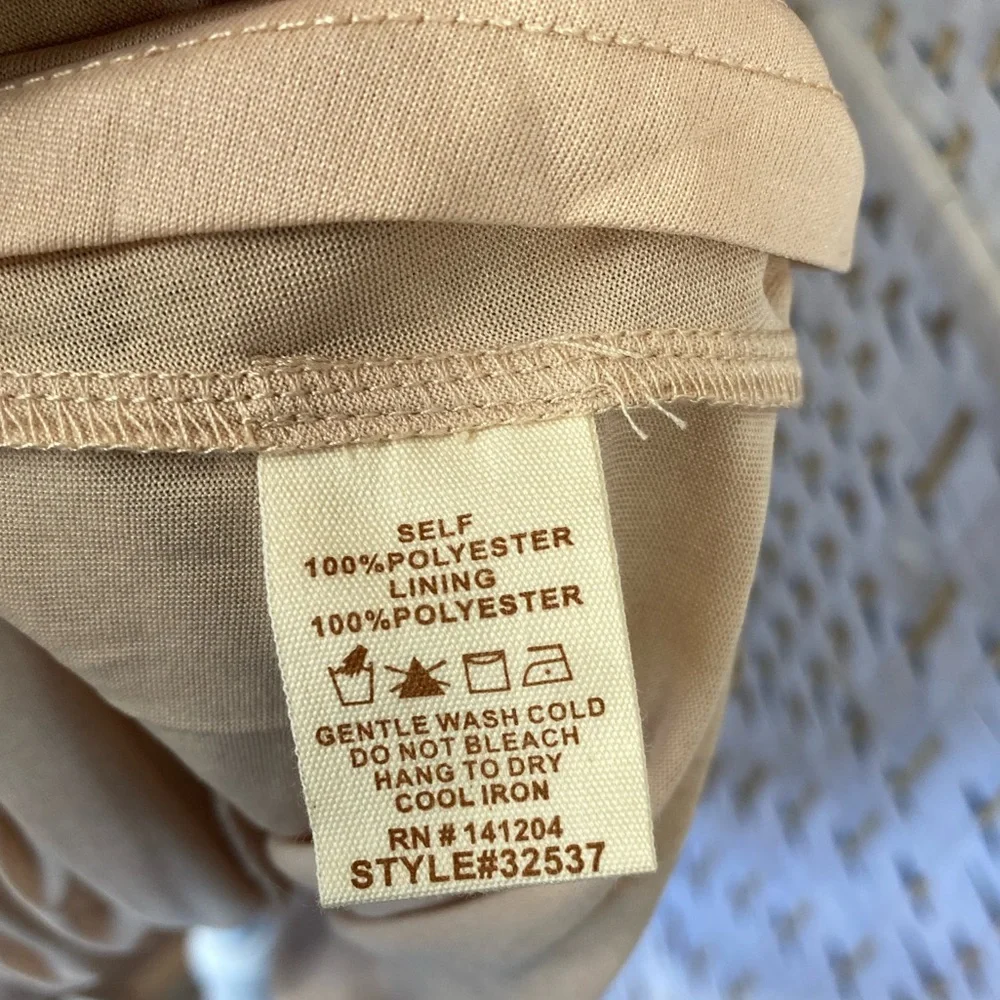 NWT Hem & Thread Taupe Floral Off Shoulder Puff Sleeve MIDI Dress size S - Picture 11 of 15